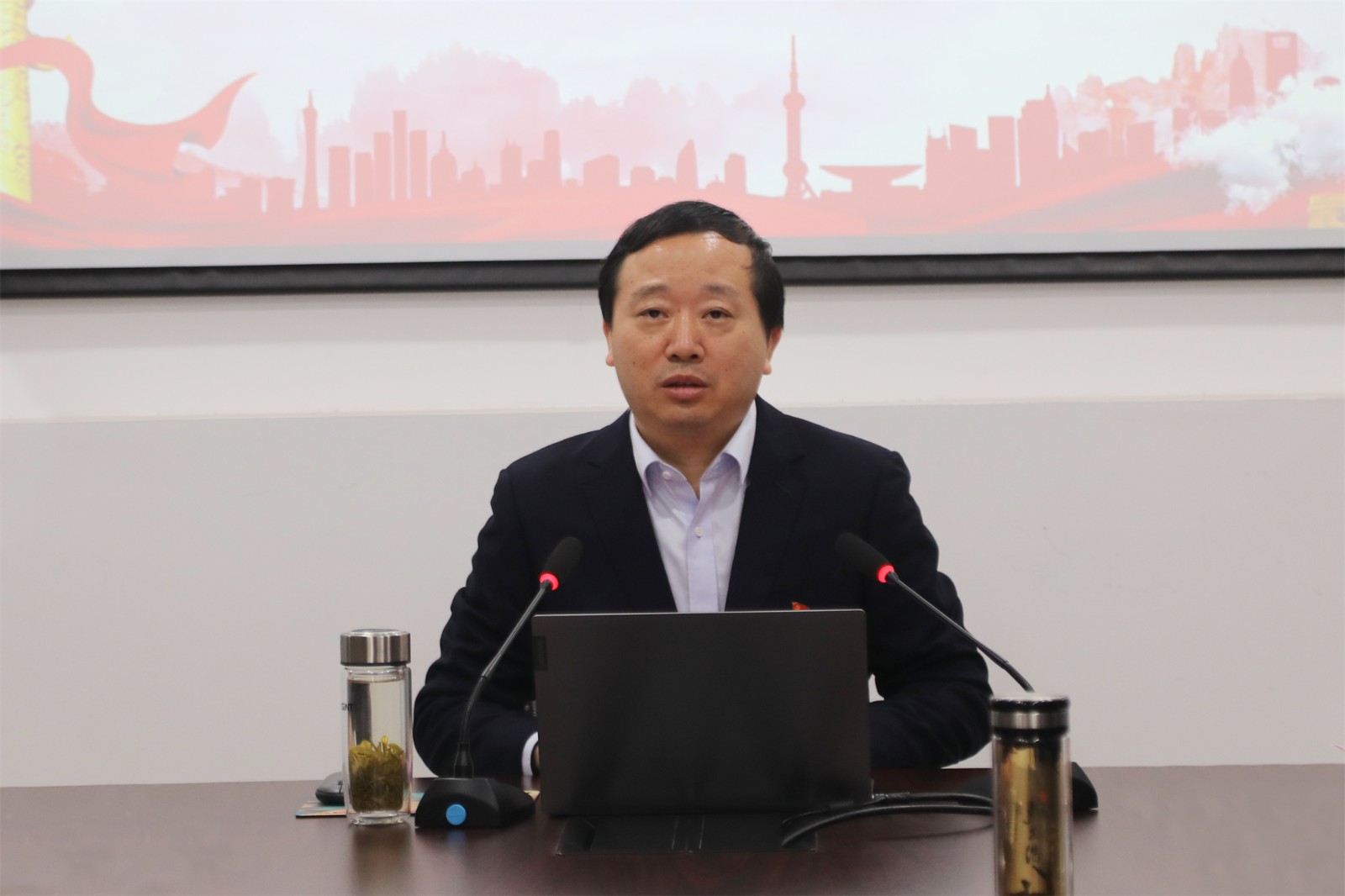 夏書(shū)記.jpg 夏書(shū)記.jpg