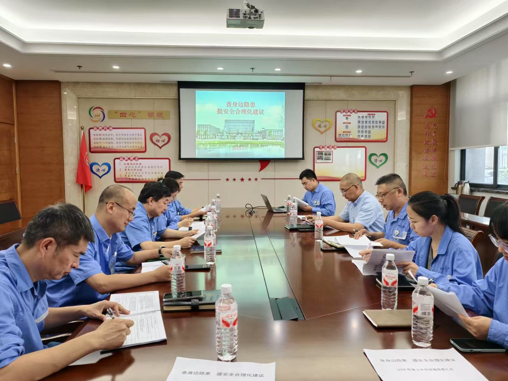 1f607f93807cf7897f2e2935560f9b81.jpg 1f607f93807cf7897f2e2935560f9b81.jpg